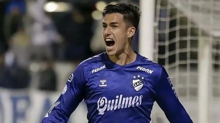 Renzo Giampaoli, el defensor que se disputan Banfield y Lanús.