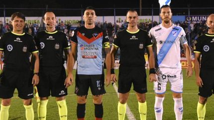 El defensor lamentó la nueva derrota en el Beranger. El defensor lamentó la nueva derrota en el Beranger.