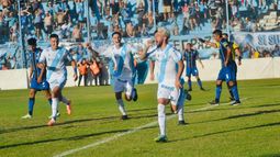 Brian Sánchez, que ingresó en el segundo tiempo, anotó el tercer gol de Temperley.