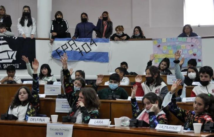 Las sesiones arrancan en mayo y participarán más de 100 escuelas.