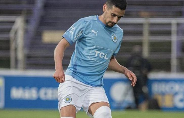 El uruguayo José Álvarez es nuevo refuerzo de Banfield.