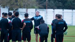 Jorge Vivaldo observa una mejoría en Brown de Adrogué.