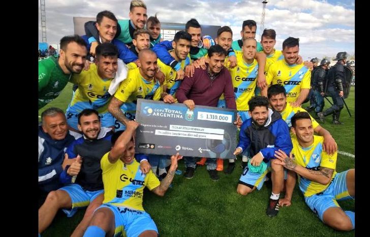 El equipo de Esmerado fue un justo ganador ante Argentinos.