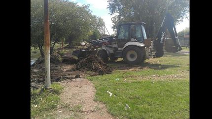 lomas: limpian los margenes de los arroyos para evitar inundaciones
