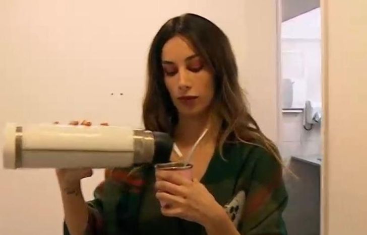 Se fue con el mate a otra parte.