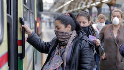 Deja de ser obligatorio el uso del barbijo en el transporte público en CABA.