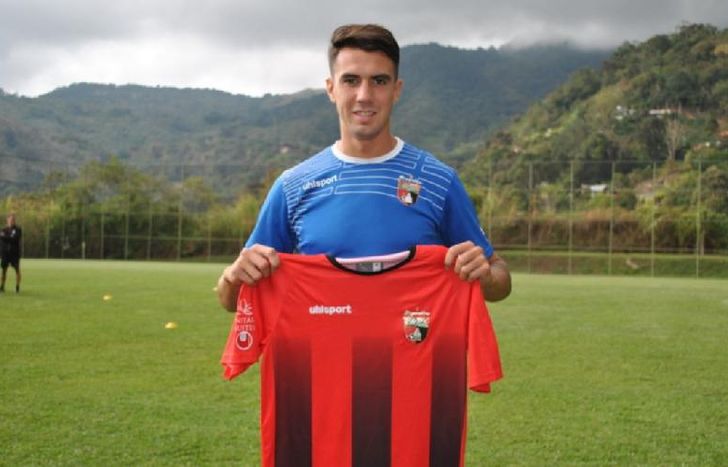 llega procedente del Deportivo Lara de Venezuela.