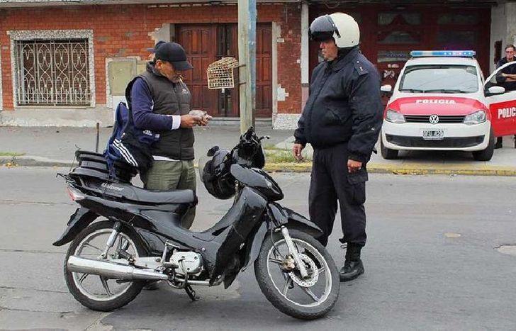 operativo-policial-en-villa-jardin-01