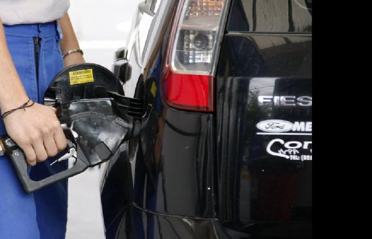 La diferencia de precios entre Súper y Premium se mantiene en torno al 20,5%.