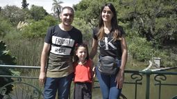 Abel junto a su familia, un pilar fundamental en su vida personal y artística.