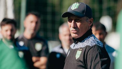 Troglio dirigió su primera práctica en Banfield. Troglio dirigió su primera práctica en Banfield.