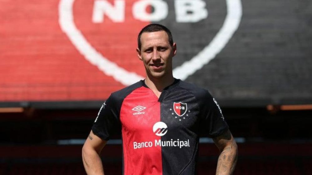 Cristian Lema es uno de los apuntados por Lanús para reforzar la defensa.