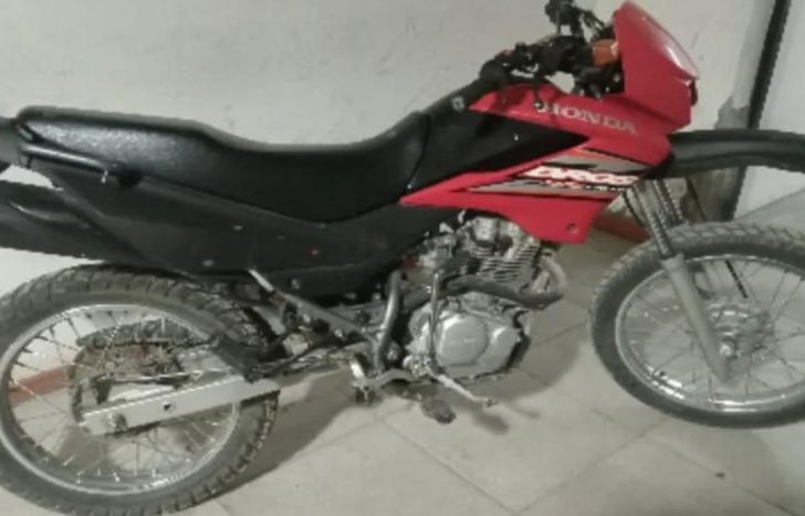 La moto robada.