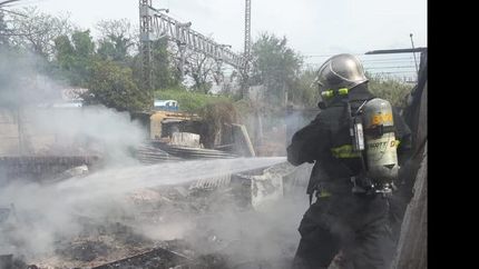 Trabajaron cinco bomberos.