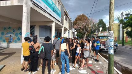 La visita se hará mañana a las 15.