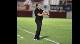 Biggeri dirigió 13 partidos y apenas ganó uno.