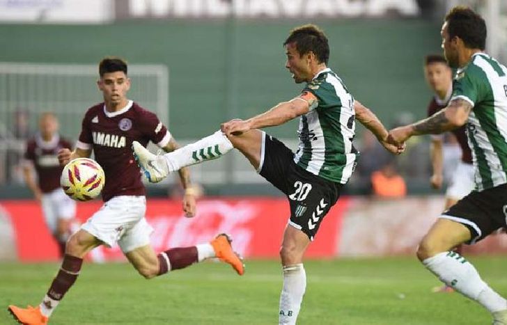 Darío Cvitanich tuvo más participación en el complemento, pero no logró romper el cero.
