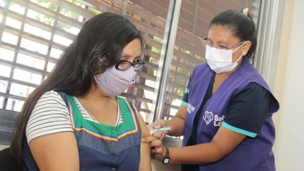 Son dos las postas de vacunación para docentes.