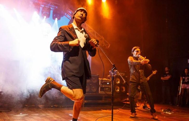 Las Manos vuelven a Temperley.