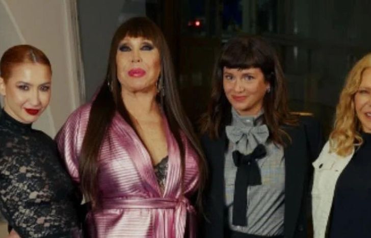 Moria Casán y las protagonistas de su serie.