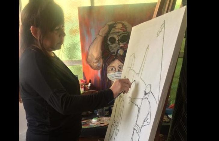 el arte la ayuda a pasar la cuarentena.