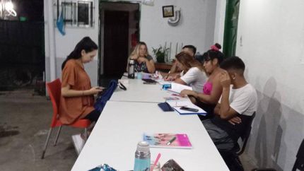 El merendero busca ayudar a los más jóvenes.