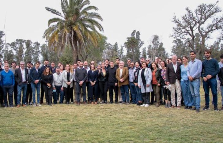 La reunión, en Cañuelas.