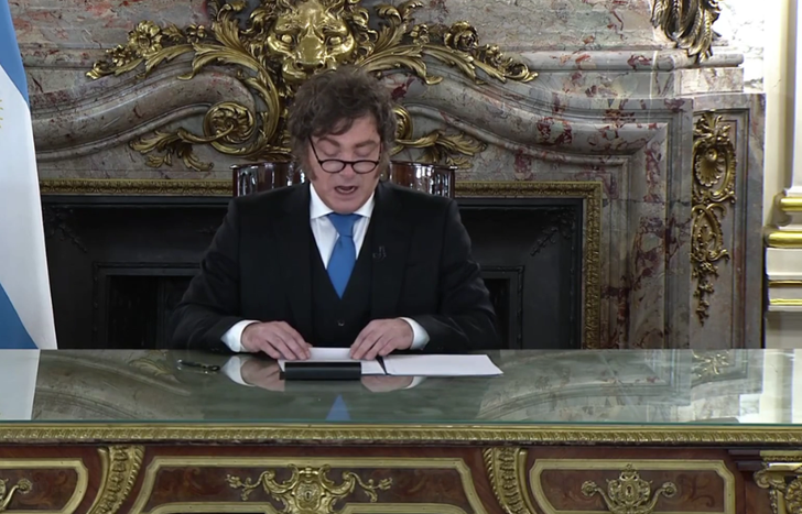 Javier Milei reafirmó que Las Malvinas son argentinas y anunció penas más duras a empresas petroleras.