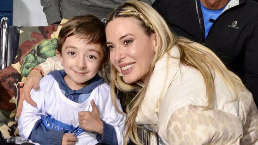 Una jornada emocionante para todos los presentes. Jesica y Julián en pleno evento.