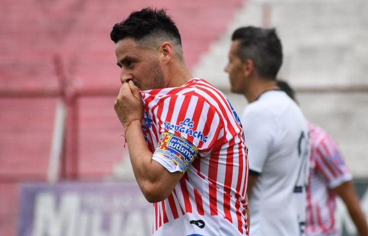 Galeano hizo un gol, recibió varias ovaciones y tuvo su partido especial.