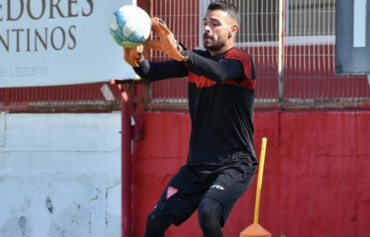 Casas estará 45 días afuera de las canchas.
