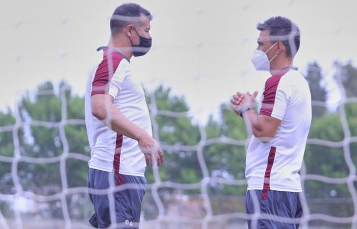 Almirón y Velázquez, listos para arrancar en Pilar.
