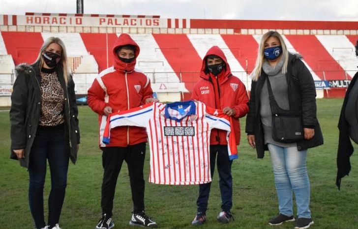 Mujeres al poder en un encuentro de clubes lomenses.