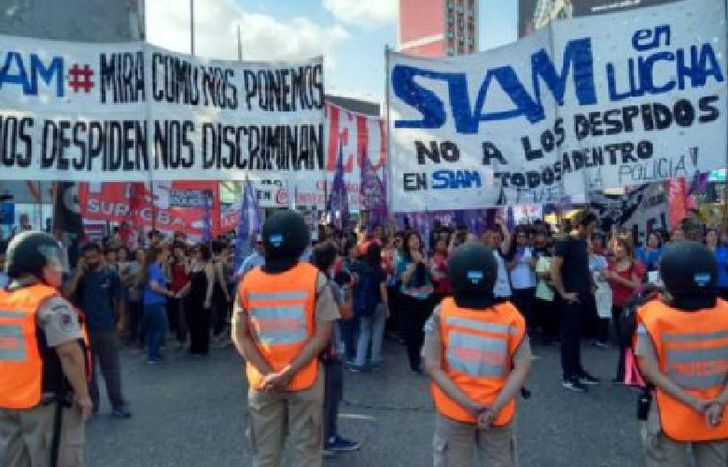 cortaron el puente en señal de protesta.