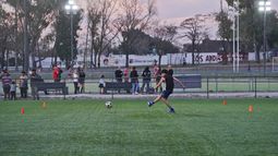El Parque de Lomas tiene nuevas canchas de fútbol, rugby y padel.