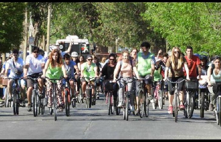 Por las calles de Lomas.