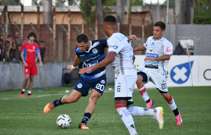Lanús felicitó a Acassuso por el ascenso a la Primera Nacional.