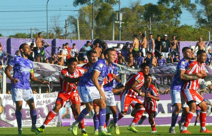 El equipo de De Cicco debe remontar.