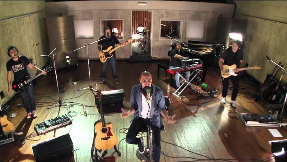 Encuentro en el estudio, con Abel Pintos.
