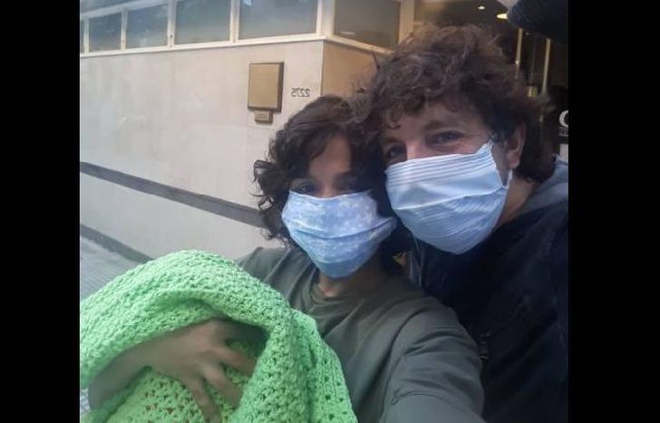 Eliana junto a su marido Francisco y al pequeño Antonio.