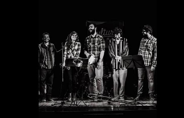 música popular brasilera y otros ritmos latinoamericanos.