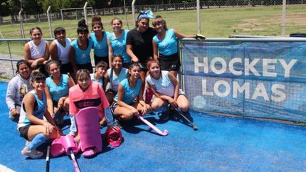 En 2019, las chicas se fotografiaban juntas. Hoy vuelven. En 2019, las chicas se fotografiaban juntas. Hoy vuelven.