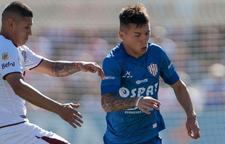 Cáceres sale al cruce del Del Blanco.