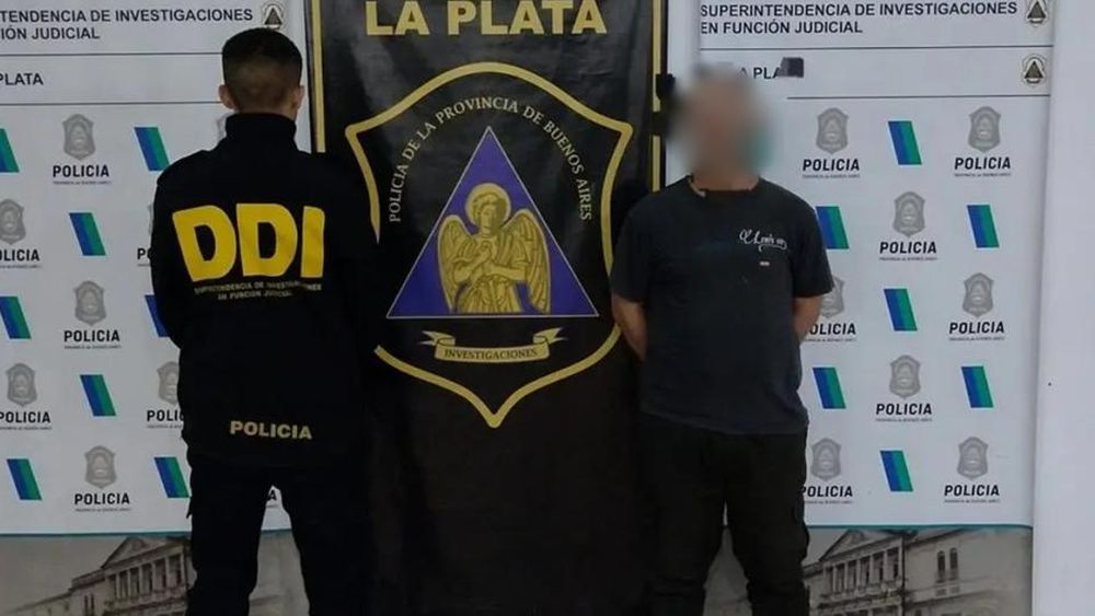 El estafador detenido.