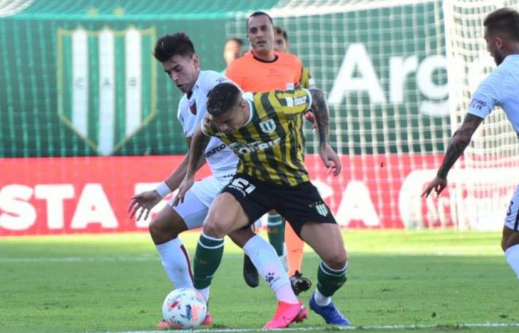 Payero se fue expulsado y el Taladro lo sufrió.