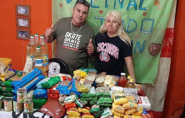 Lorena y su marido Fabio se encargan de buscar donaciones.