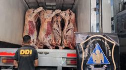 El camión recuperado por la DDI de Lomas de Zamora.