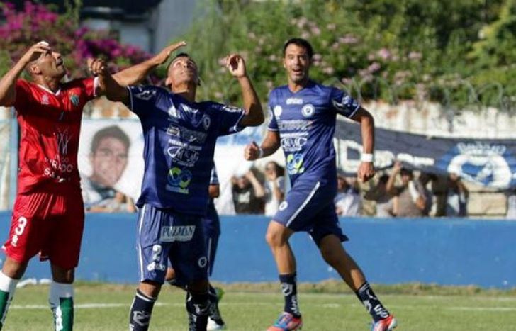 San Martín busca seguir escalando en las tablas.