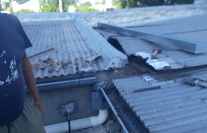 Desde los techos hasta las paredes están en plena construcción.