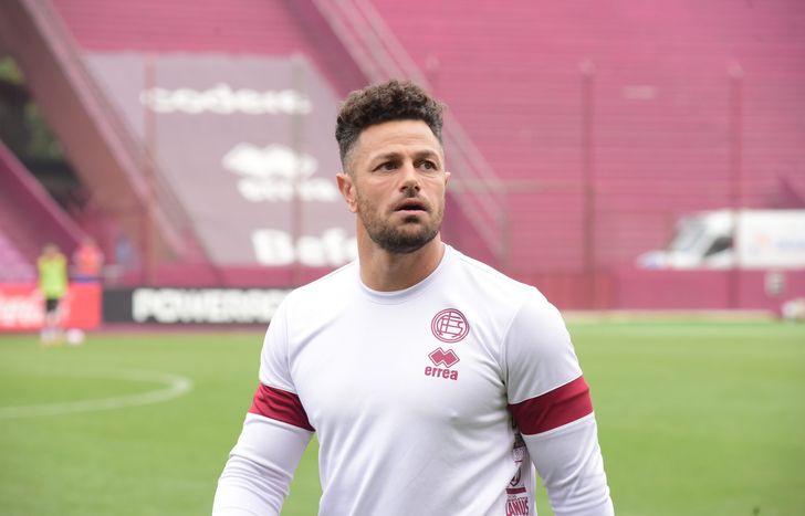 Rodrigo Acosta se va de Lanús después de 7 años dirigiendo la reserva.